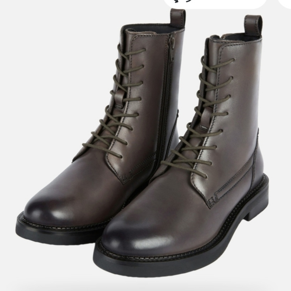 Geox serilda womanAnkle boots with laces size 36 or 7 Canadian Gray